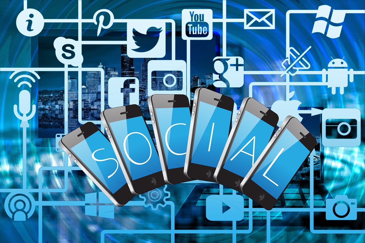 Découvrez comment votre usage des réseaux sociaux influence notre planète grâce à un simulateur révélateur.